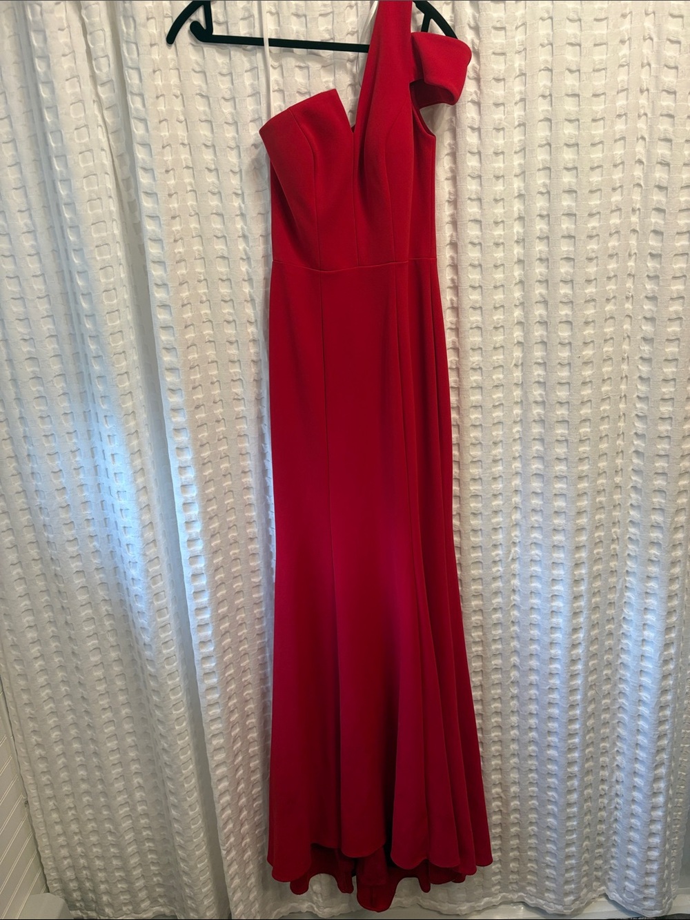 One-Shoulder Red Evening Dress